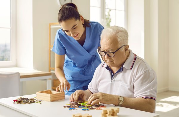 Assisted Living vs. Memory Care: Cost Breakdown in Ridgeland, MS